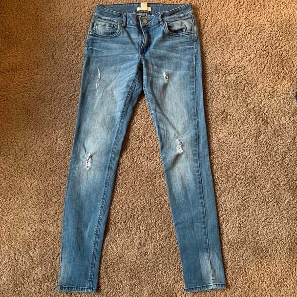 Forever 21 Denim Skinny Jeans - Picture 2 of 7